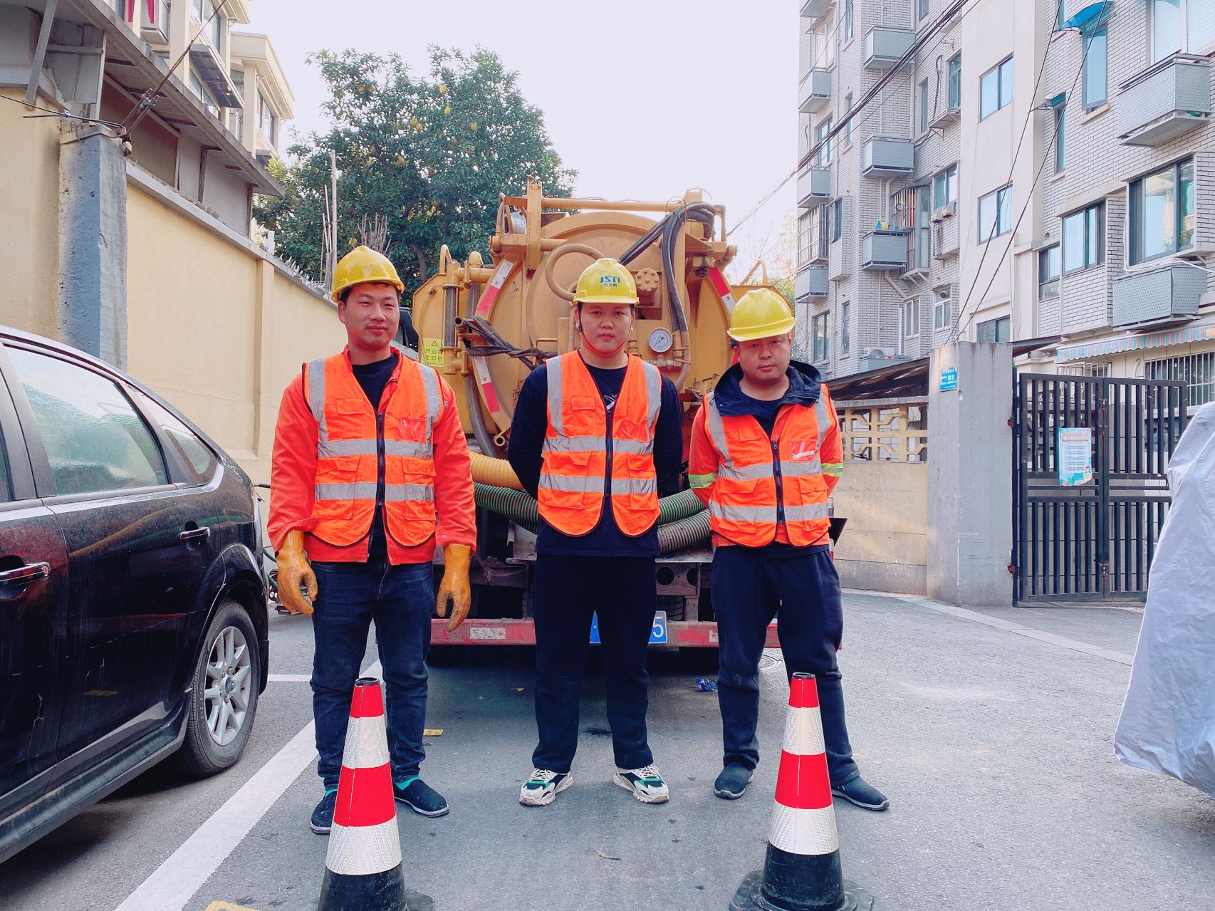 钟阜路南京某小区管道清淤检测施工