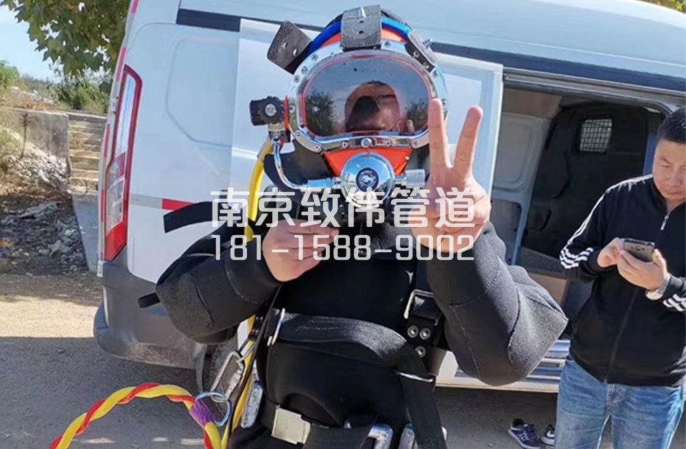 356钟阜路沉淀池清底